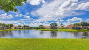 Vecindario Residencial en Boynton Beach, Florida LUZ ANGELA AGREDO - Agente Inmobiliaria en Florida